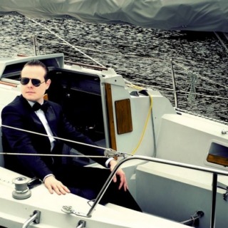 Benjamin Schoos en bateau