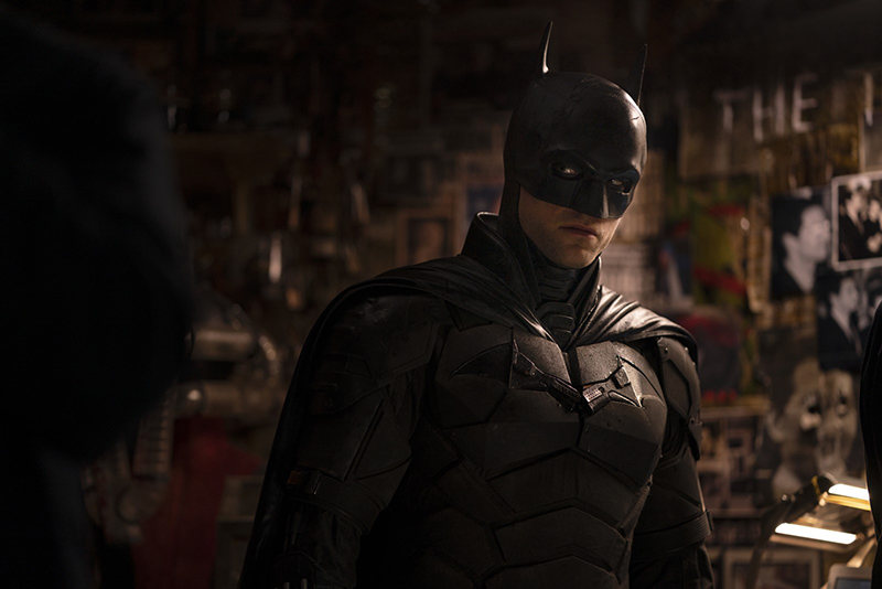 The-batman-Photo-Robert-Pattinson The Batman : Bruce Wayne mène l'enquête